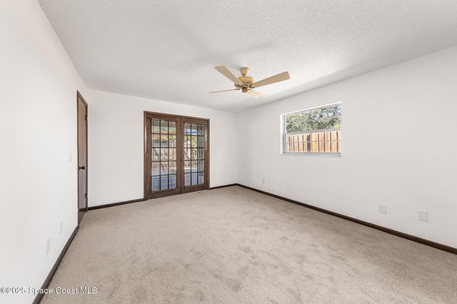 724 Puesta Del Sol Plaza, Indialantic, FL 32903