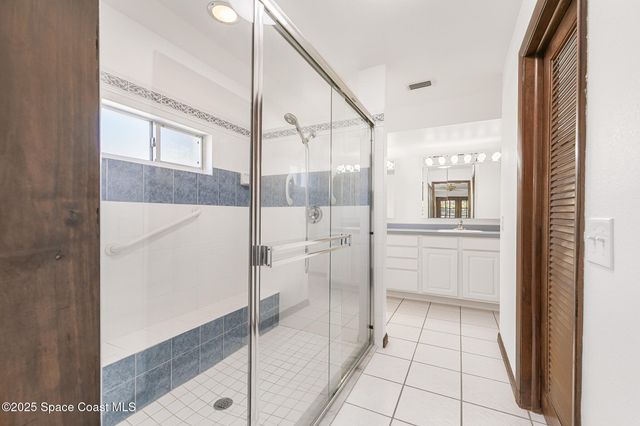 724 Puesta Del Sol Plaza, Indialantic, FL 32903