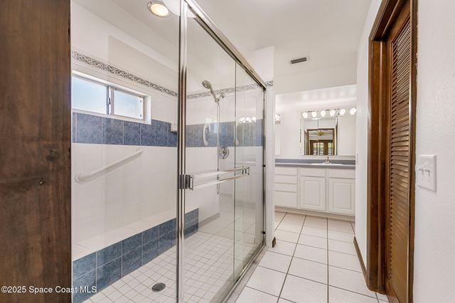 724 Puesta Del Sol Plaza, Indialantic, FL 32903