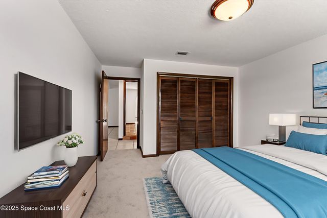 724 Puesta Del Sol Plaza, Indialantic, FL 32903