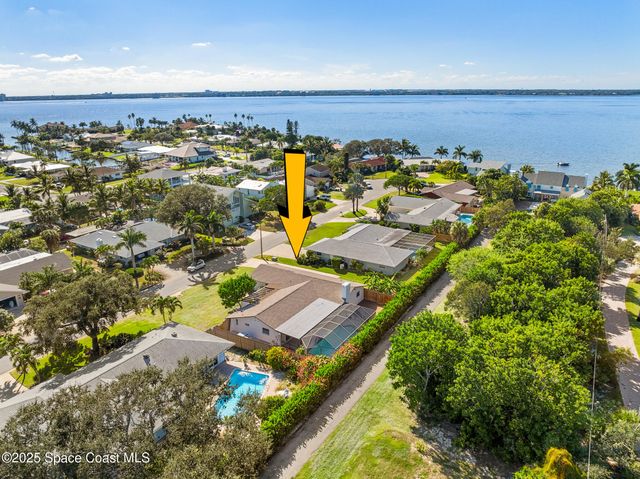 724 Puesta Del Sol Plaza, Indialantic, FL 32903