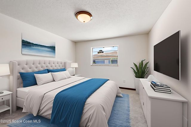 724 Puesta Del Sol Plaza, Indialantic, FL 32903