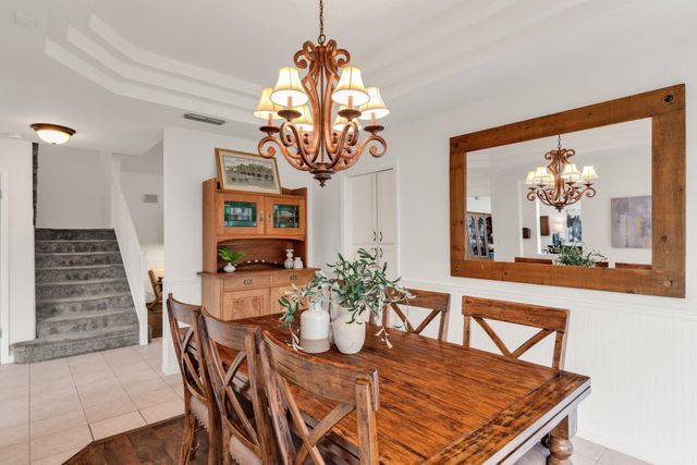 690 Glasgow Cir, Danville, CA 94526