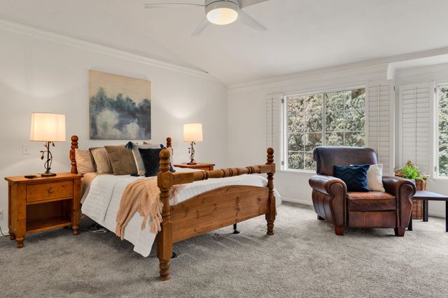 690 Glasgow Cir, Danville, CA 94526