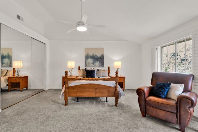 690 Glasgow Cir, Danville, CA 94526