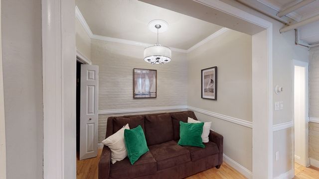 290 Beacon St 2, Boston, MA 02116