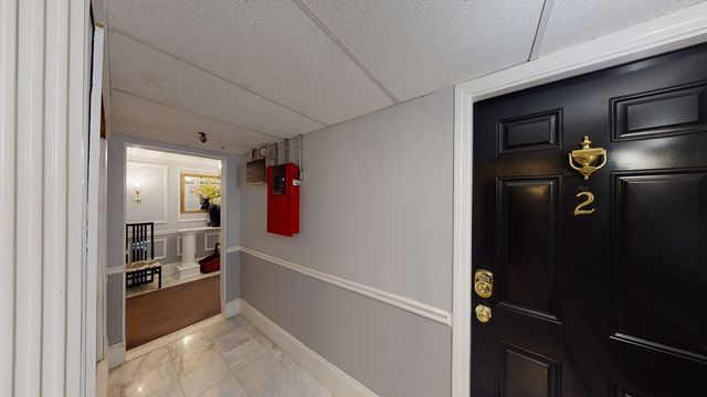 290 Beacon St 2, Boston, MA 02116