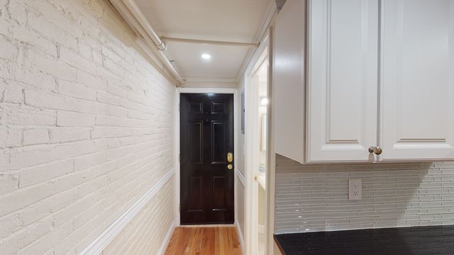 290 Beacon St 2, Boston, MA 02116