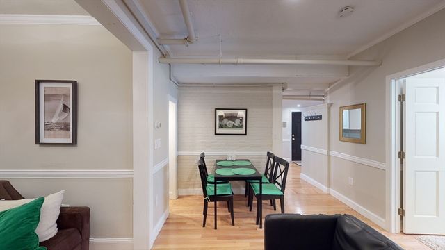 290 Beacon St 2, Boston, MA 02116