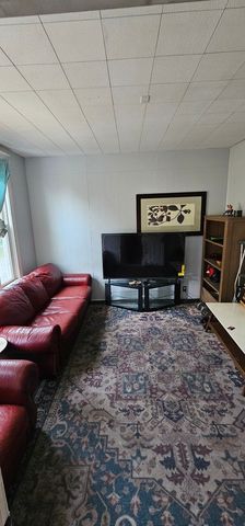 9316 S Marquette Avenue, Chicago, IL 60617
