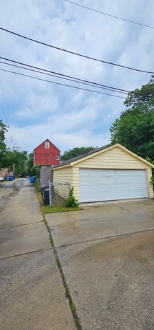 9316 S Marquette Avenue, Chicago, IL 60617