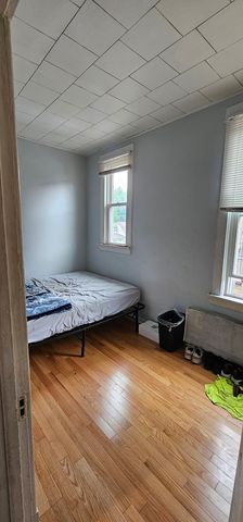 9316 S Marquette Avenue, Chicago, IL 60617