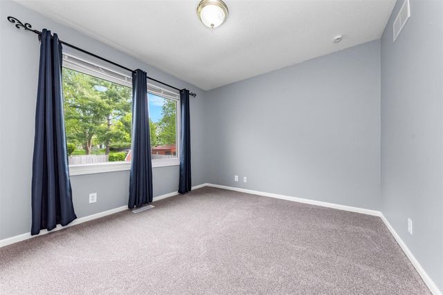311 Oak Tree Drive, Clinton, MI 49236