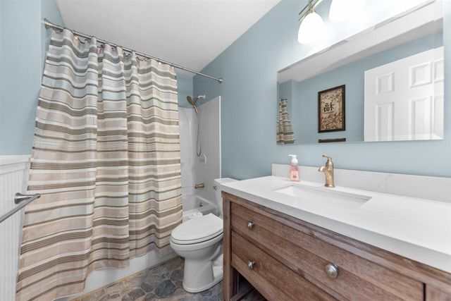 311 Oak Tree Drive, Clinton, MI 49236