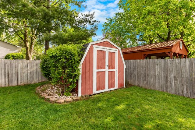 311 Oak Tree Drive, Clinton, MI 49236