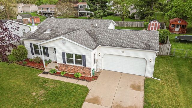 311 Oak Tree Drive, Clinton, MI 49236