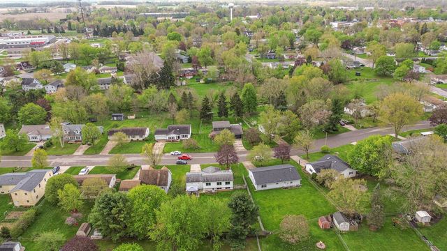 311 Oak Tree Drive, Clinton, MI 49236