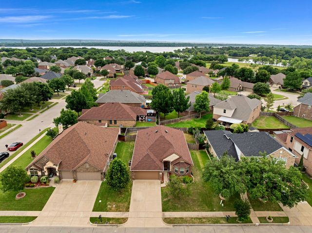 6027 Cedar Glen Drive, Grand Prairie, TX 75052