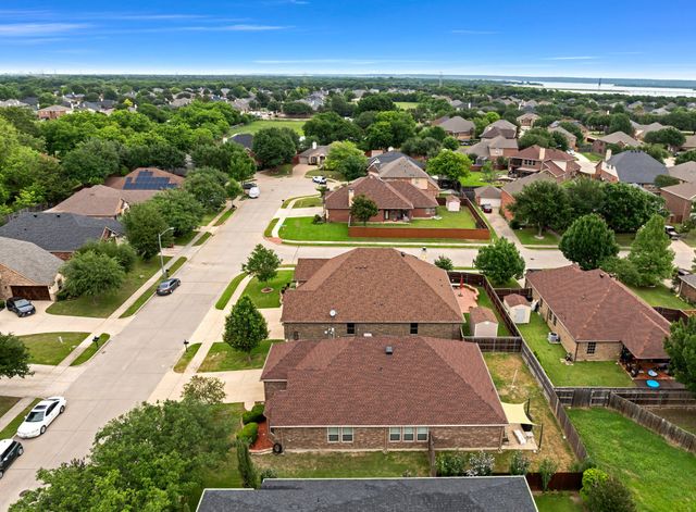 6027 Cedar Glen Drive, Grand Prairie, TX 75052
