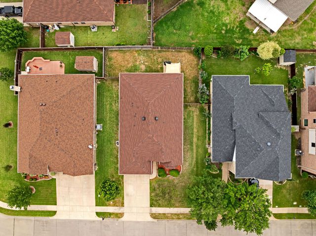 6027 Cedar Glen Drive, Grand Prairie, TX 75052