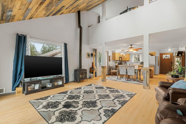 55065 Marten Lane, Bend, OR 97707