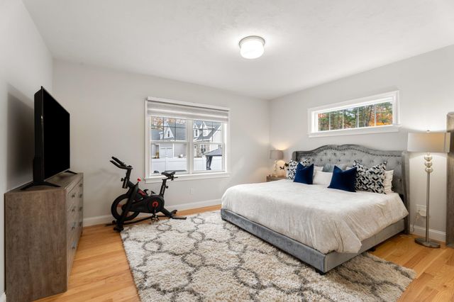 3 Kibrel Court, Sandown, NH 03873