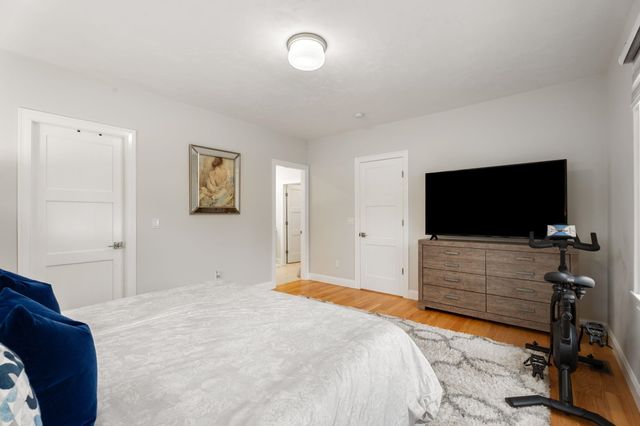 3 Kibrel Court, Sandown, NH 03873