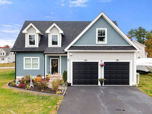 3 Kibrel Court, Sandown, NH 03873