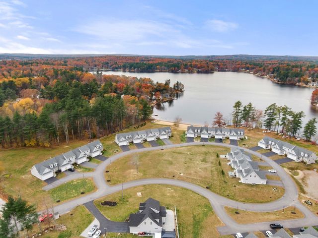 3 Kibrel Court, Sandown, NH 03873