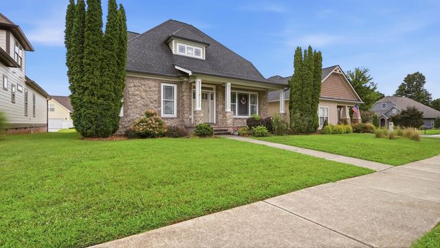 9712 Rookwood Circle, Ooltewah, TN 37363