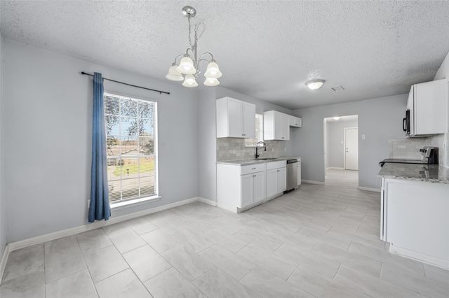 1717 Austrian Road, Grand Prairie, TX 75050