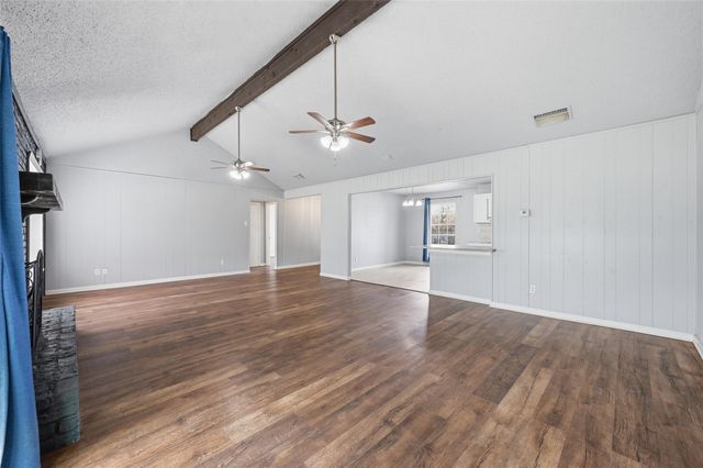 1717 Austrian Road, Grand Prairie, TX 75050