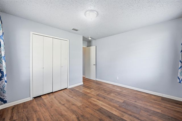 1717 Austrian Road, Grand Prairie, TX 75050