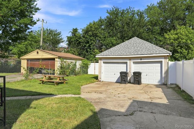 3210 Lawrence Street, Detroit, MI 48206