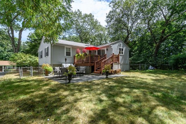 5 Loker St, Natick, MA 01760