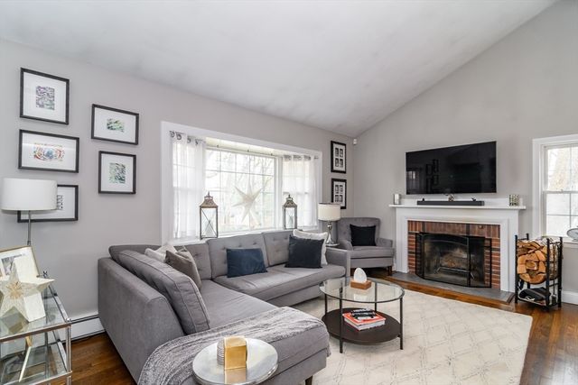 5 Loker St, Natick, MA 01760