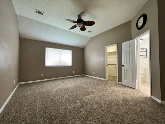 510 Oak Briar Drive, Kemah, TX 77565