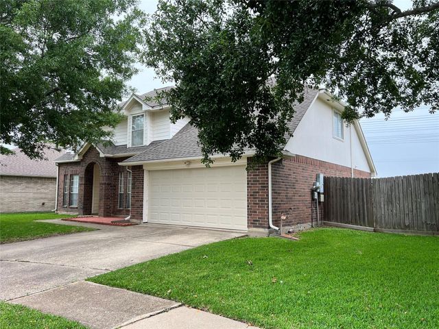 510 Oak Briar Drive, Kemah, TX 77565