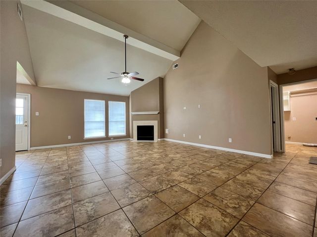510 Oak Briar Drive, Kemah, TX 77565