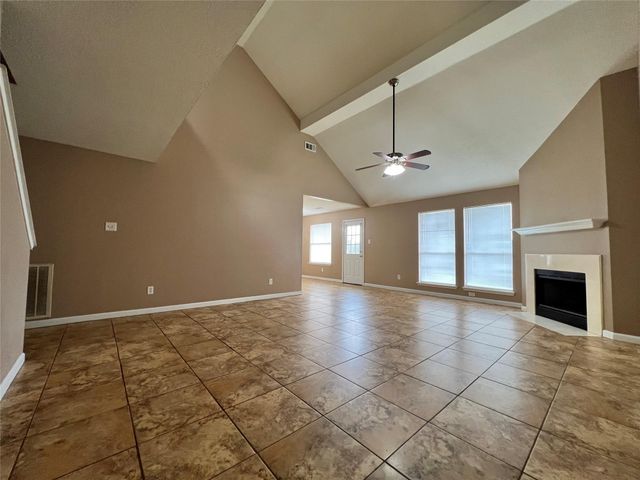 510 Oak Briar Drive, Kemah, TX 77565