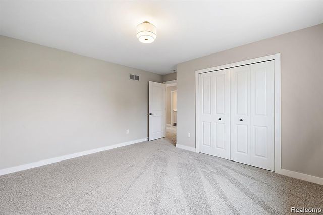 34914 Cardinal Lane, Richmond, MI 48062