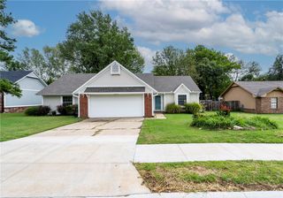 1025 Meadowlark Lane, Siloam Springs, AR 72761