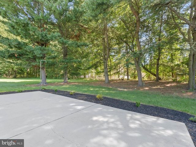 24 FALMOUTH DR, Mount Laurel, NJ 08054