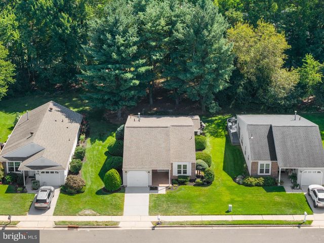 24 FALMOUTH DR, Mount Laurel, NJ 08054
