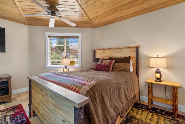 241 Orion Way, Big Bear Lake, CA 92315