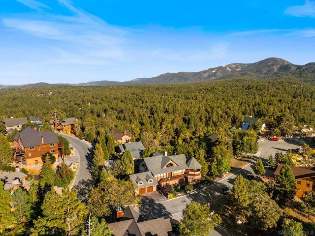 241 Orion Way, Big Bear Lake, CA 92315