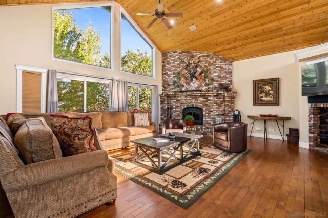 241 Orion Way, Big Bear Lake, CA 92315