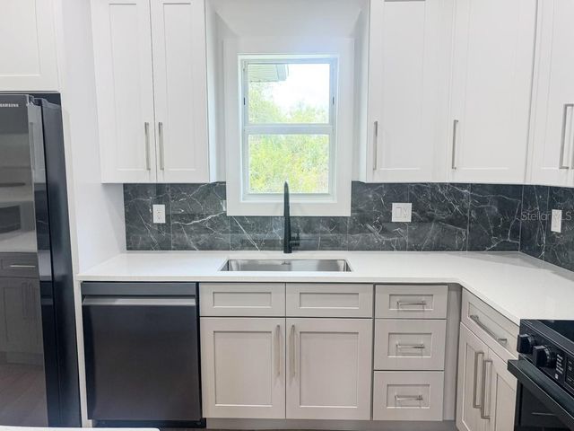 4323 LA FRANCE AVENUE, North Port, FL 34286