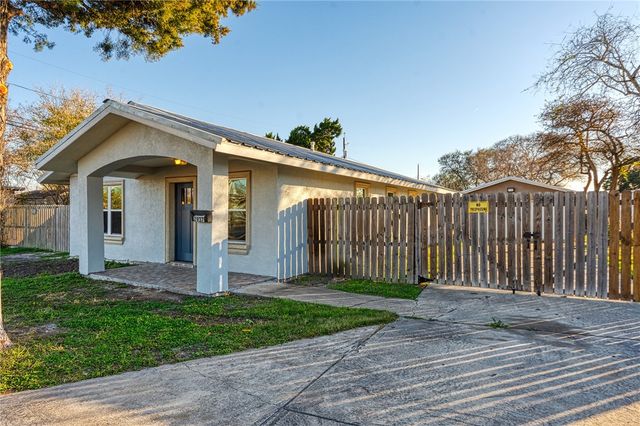 2937 Gollihar, Corpus Christi, TX 78415
