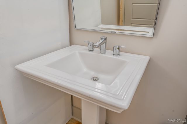 7732 LONG ACRE Street, Montgomery, AL 36116